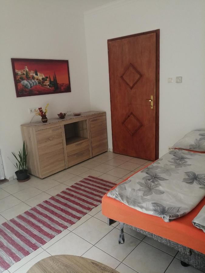 Apartman Pavai Hajduszoboszlo Ngoại thất bức ảnh