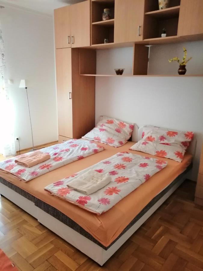 Apartman Pavai Hajduszoboszlo Ngoại thất bức ảnh