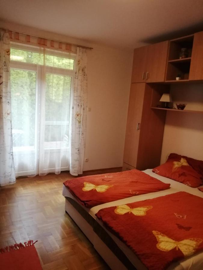 Apartman Pavai Hajduszoboszlo Ngoại thất bức ảnh