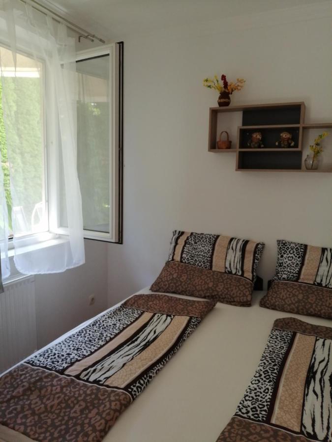 Apartman Pavai Hajduszoboszlo Ngoại thất bức ảnh