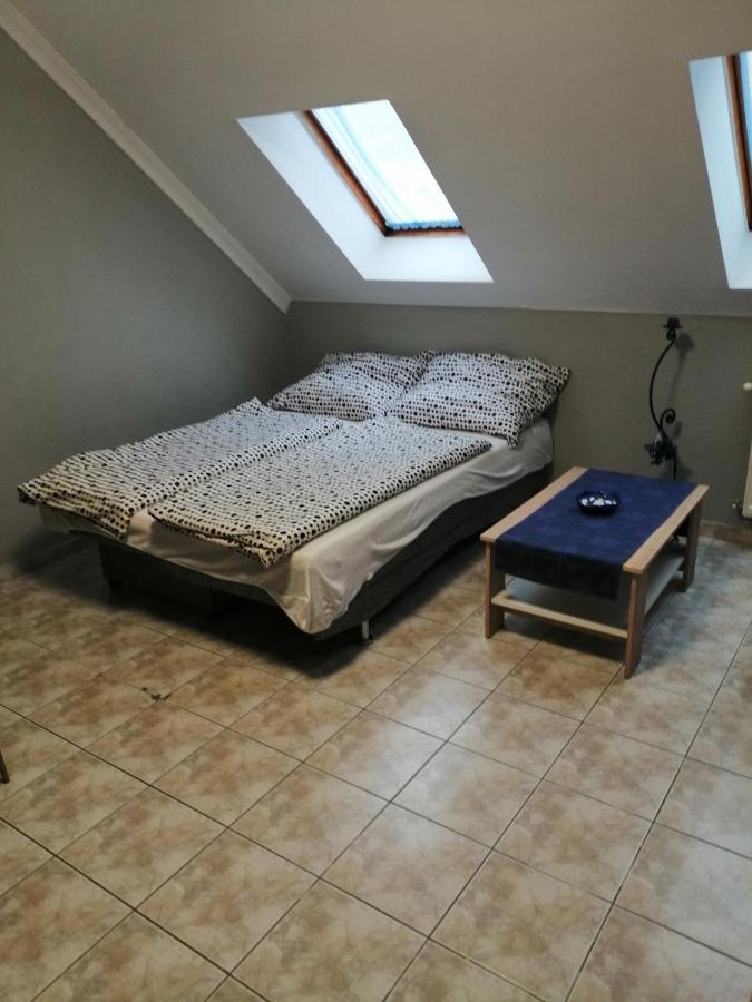 Apartman Pavai Hajduszoboszlo Ngoại thất bức ảnh