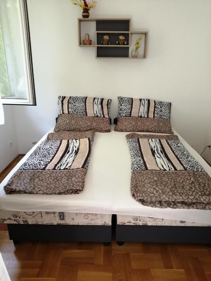 Apartman Pavai Hajduszoboszlo Ngoại thất bức ảnh