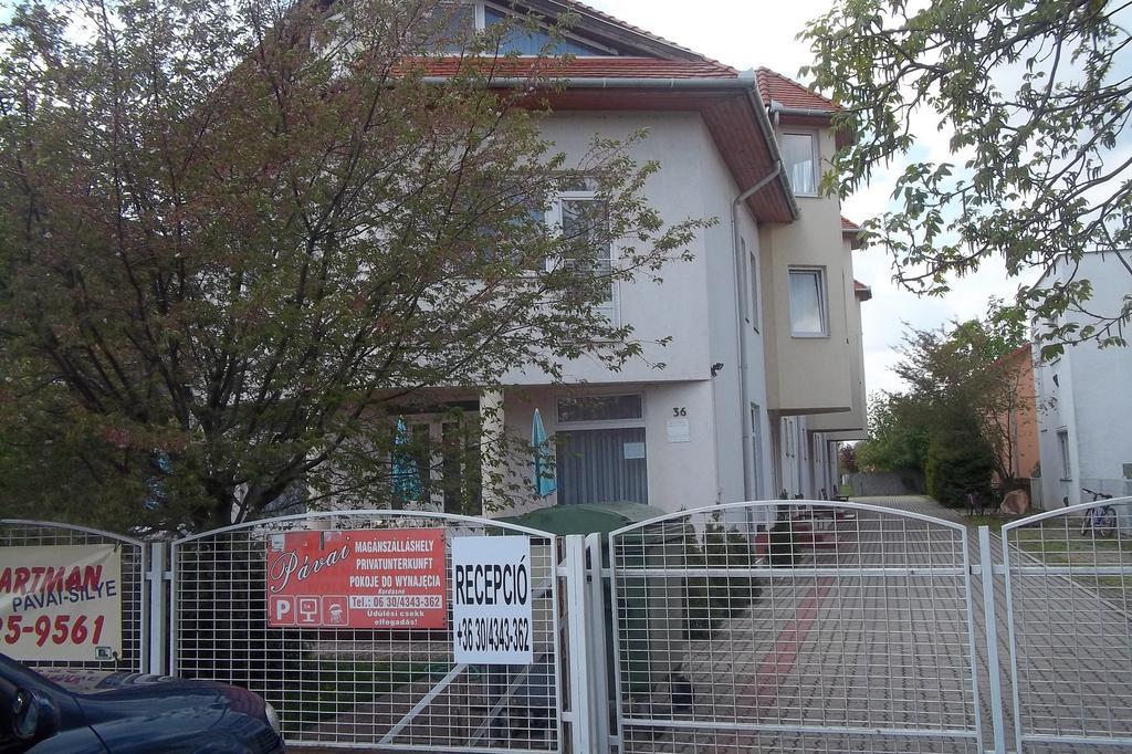 Apartman Pavai Hajduszoboszlo Ngoại thất bức ảnh