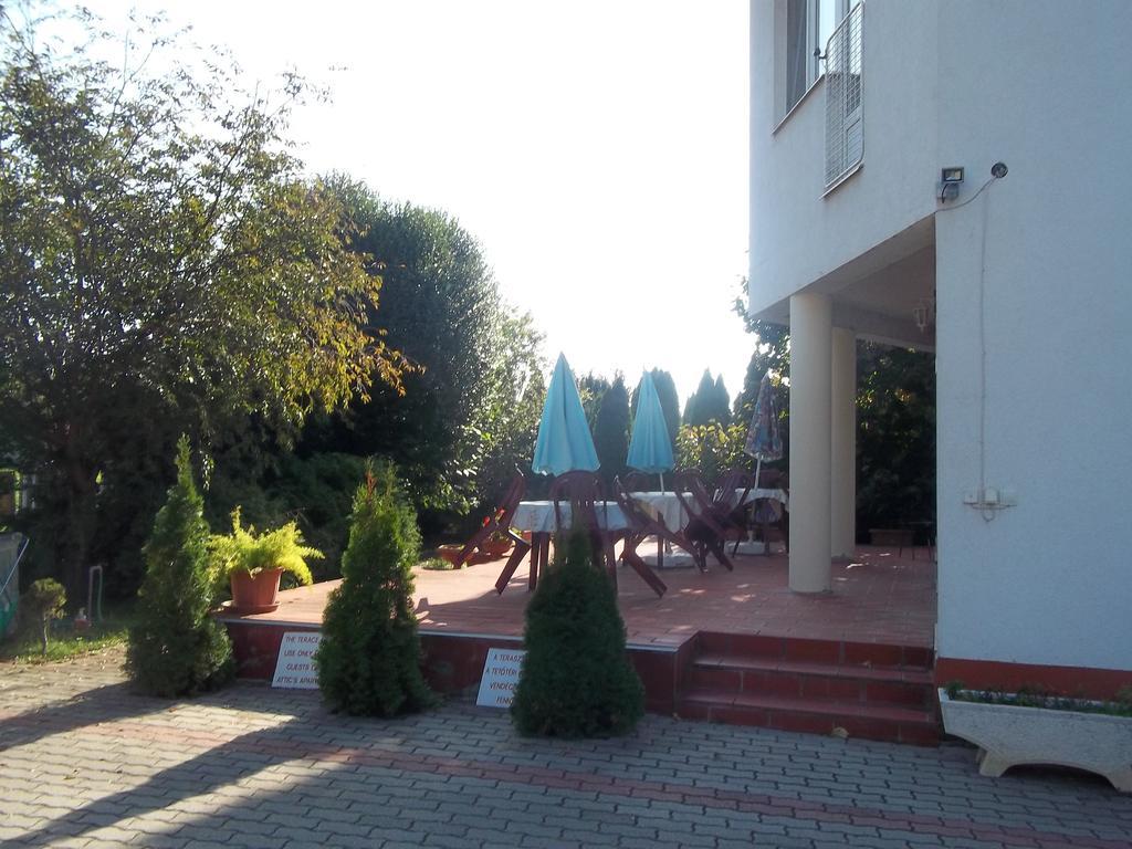 Apartman Pavai Hajduszoboszlo Ngoại thất bức ảnh