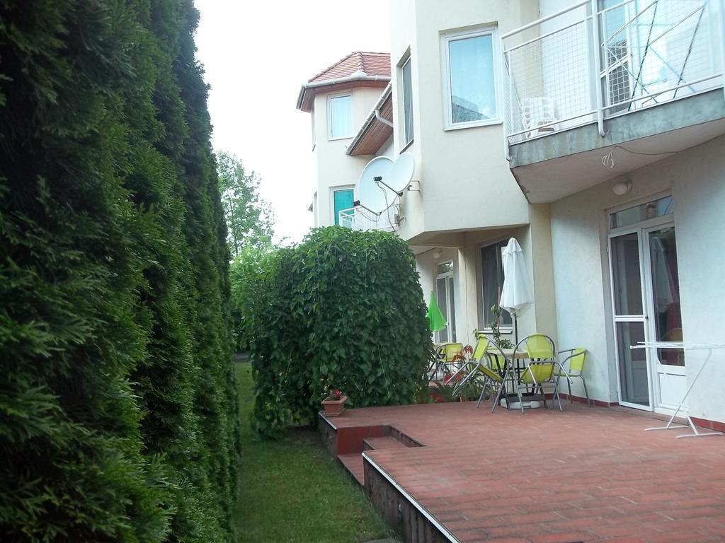 Apartman Pavai Hajduszoboszlo Ngoại thất bức ảnh