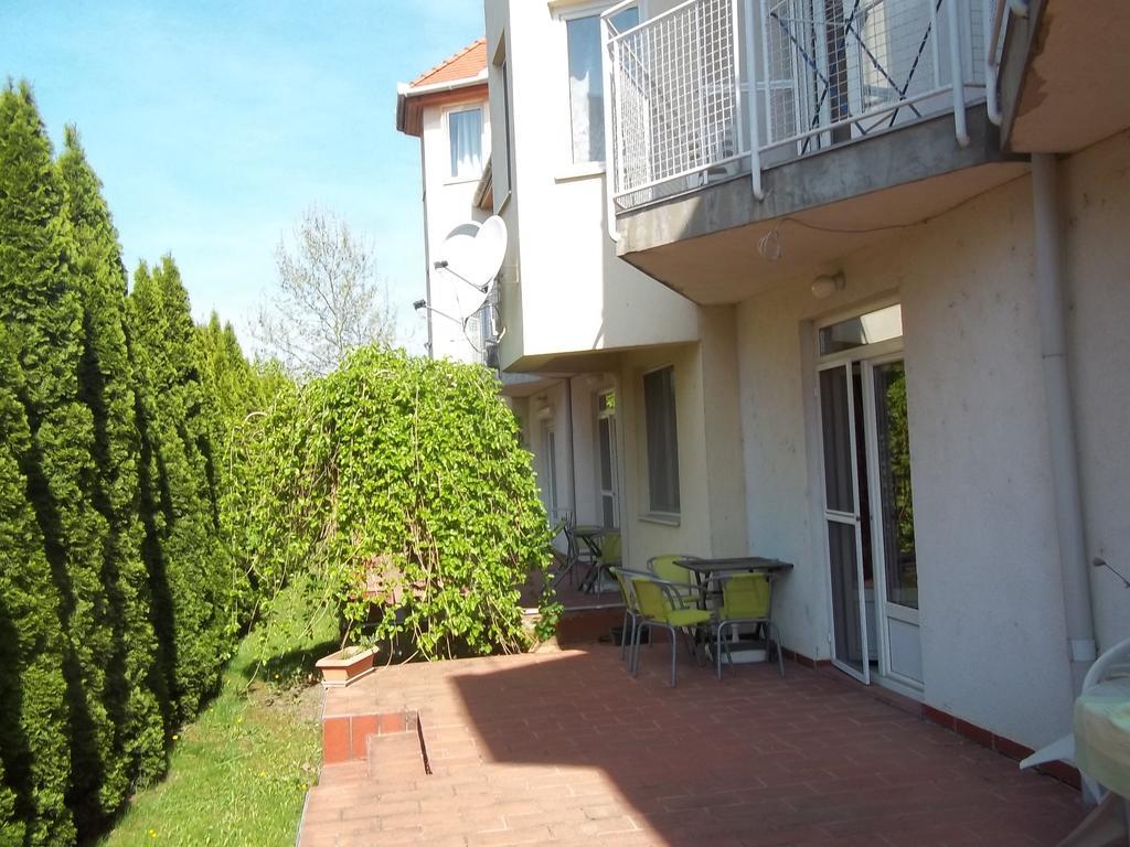Apartman Pavai Hajduszoboszlo Ngoại thất bức ảnh