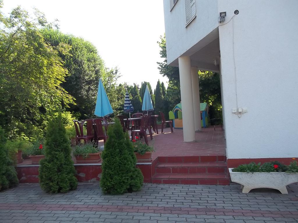 Apartman Pavai Hajduszoboszlo Ngoại thất bức ảnh
